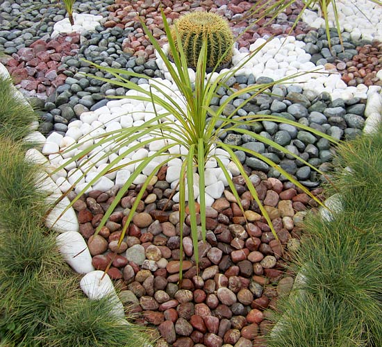 Combination of Tumbled Stones and Discus Forms.